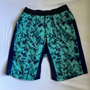 Lululemon ‘The Short’ 11” Medium Linerless
